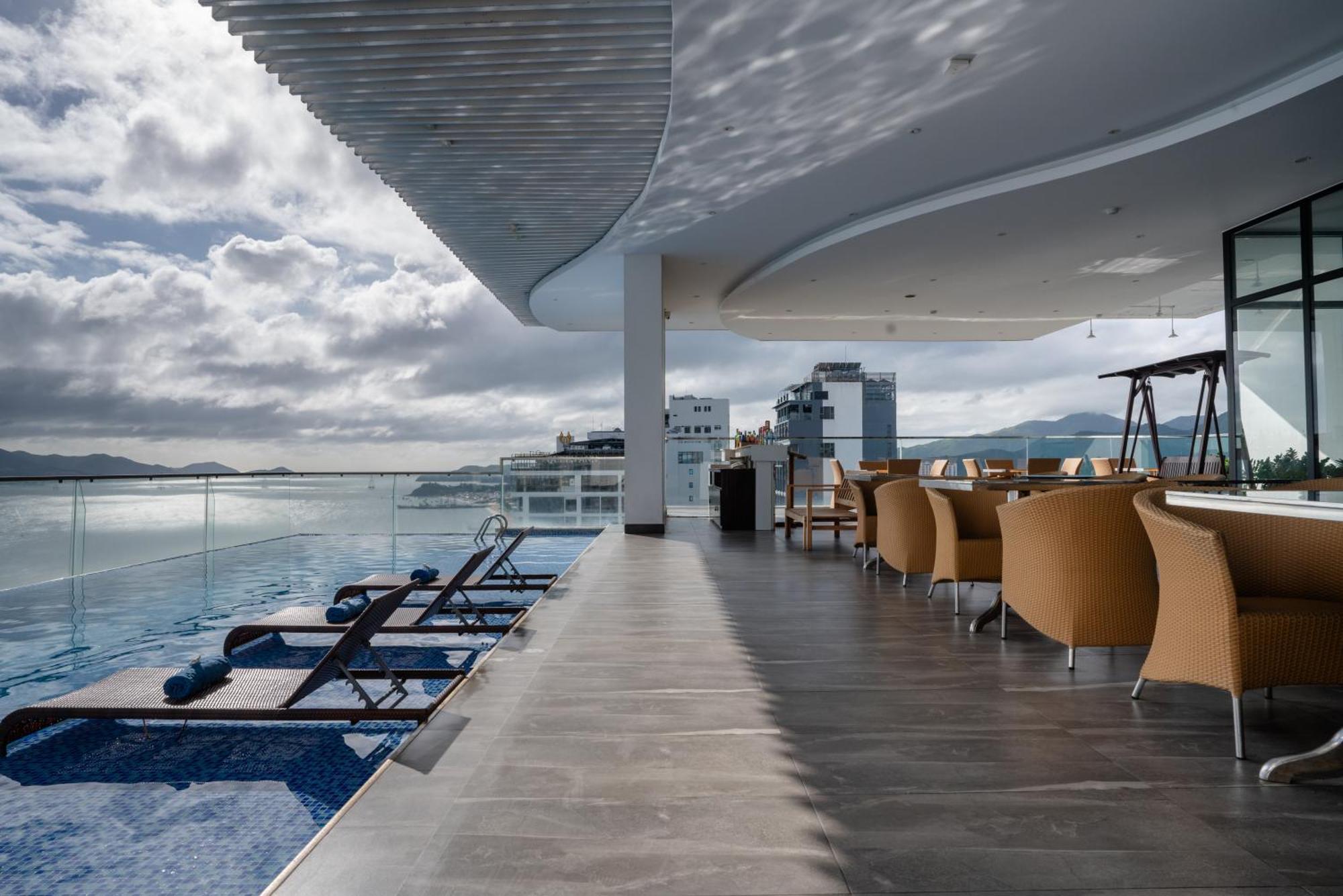 Majestic Premium Hotel Nha Trang Luaran gambar