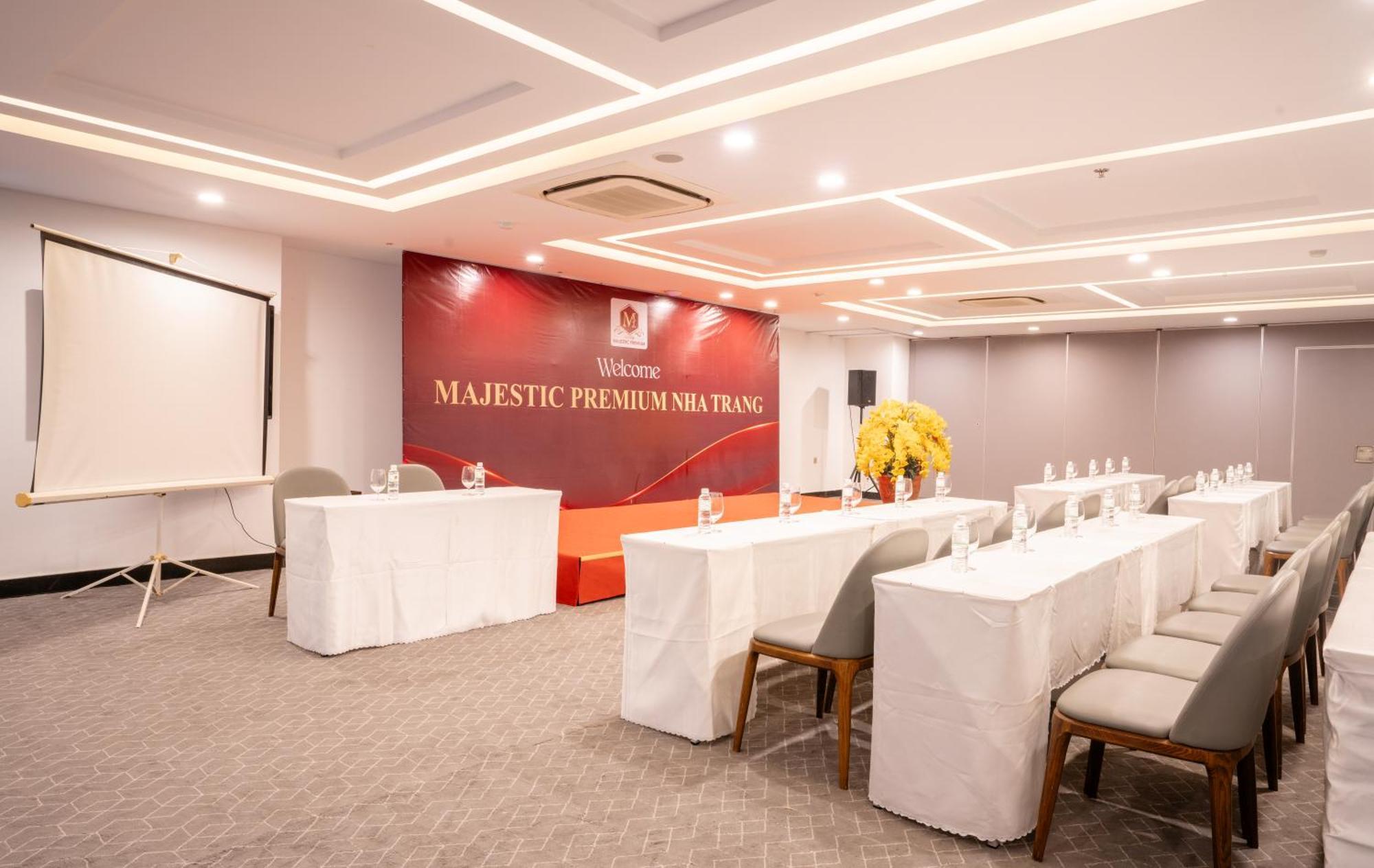 Majestic Premium Hotel Nha Trang Luaran gambar