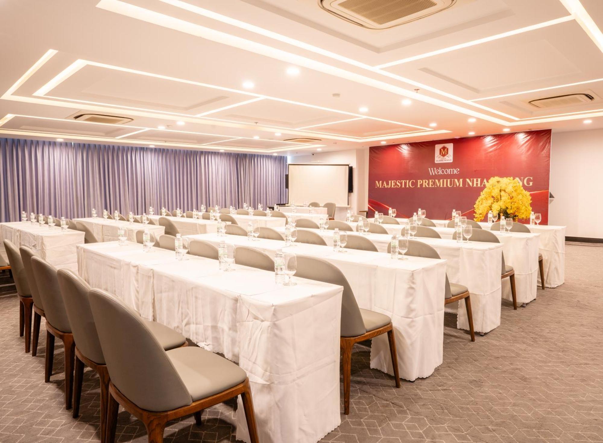 Majestic Premium Hotel Nha Trang Luaran gambar